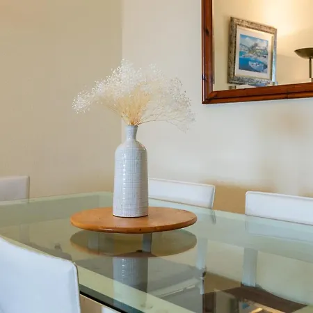 Dona Lola Sea View Appartement *